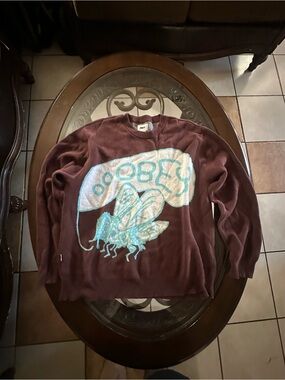 Obey Men's Maroon Crewneck Sweater with Turquoise Bee Graphic
